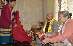 The Governor of Arunachal Pradesh Shri P.B. Acharya and the State�s First Lady Smt Kavita Acharya visit a house of an entrepreneur Smt Kunjo Wangmo and saw her handicraft and handloom products at Dirang on 7th April 2017.